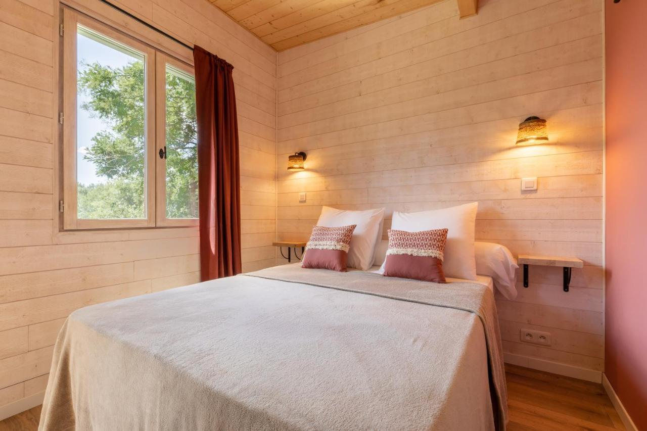 Le Mas Des Cerisiers Jacuzzi Et Sauna Inclus Pour Tous Les Logements Avignon Exterior photo