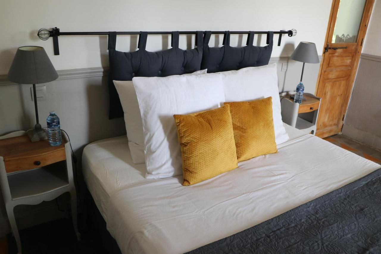 Le Mas Des Cerisiers Jacuzzi Et Sauna Inclus Pour Tous Les Logements Avignon Exterior photo