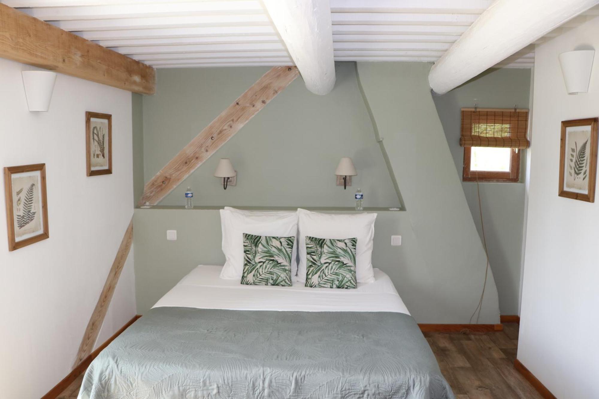 Le Mas Des Cerisiers Jacuzzi Et Sauna Inclus Pour Tous Les Logements Avignon Exterior photo